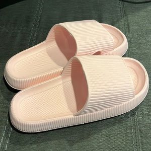 Pillow Slides